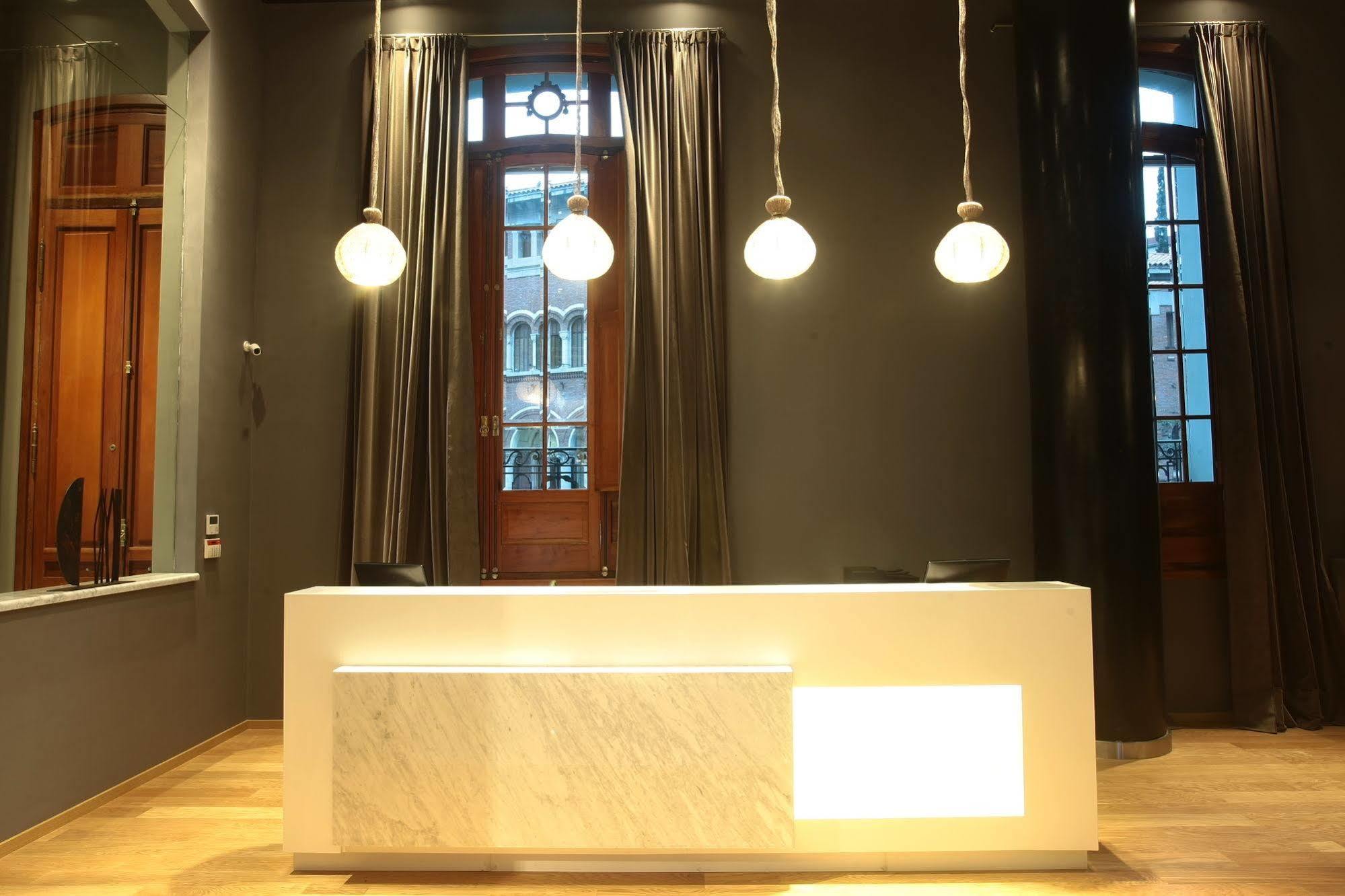 Yrigoyen 111 Hotel 3*