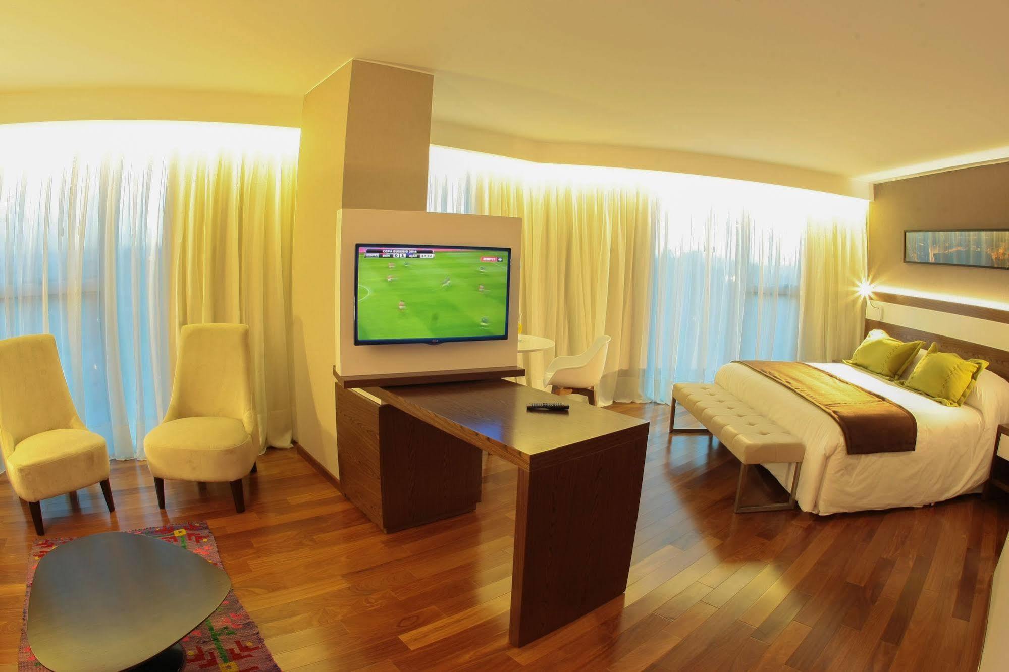 Yrigoyen 111 Hotel Cordoba