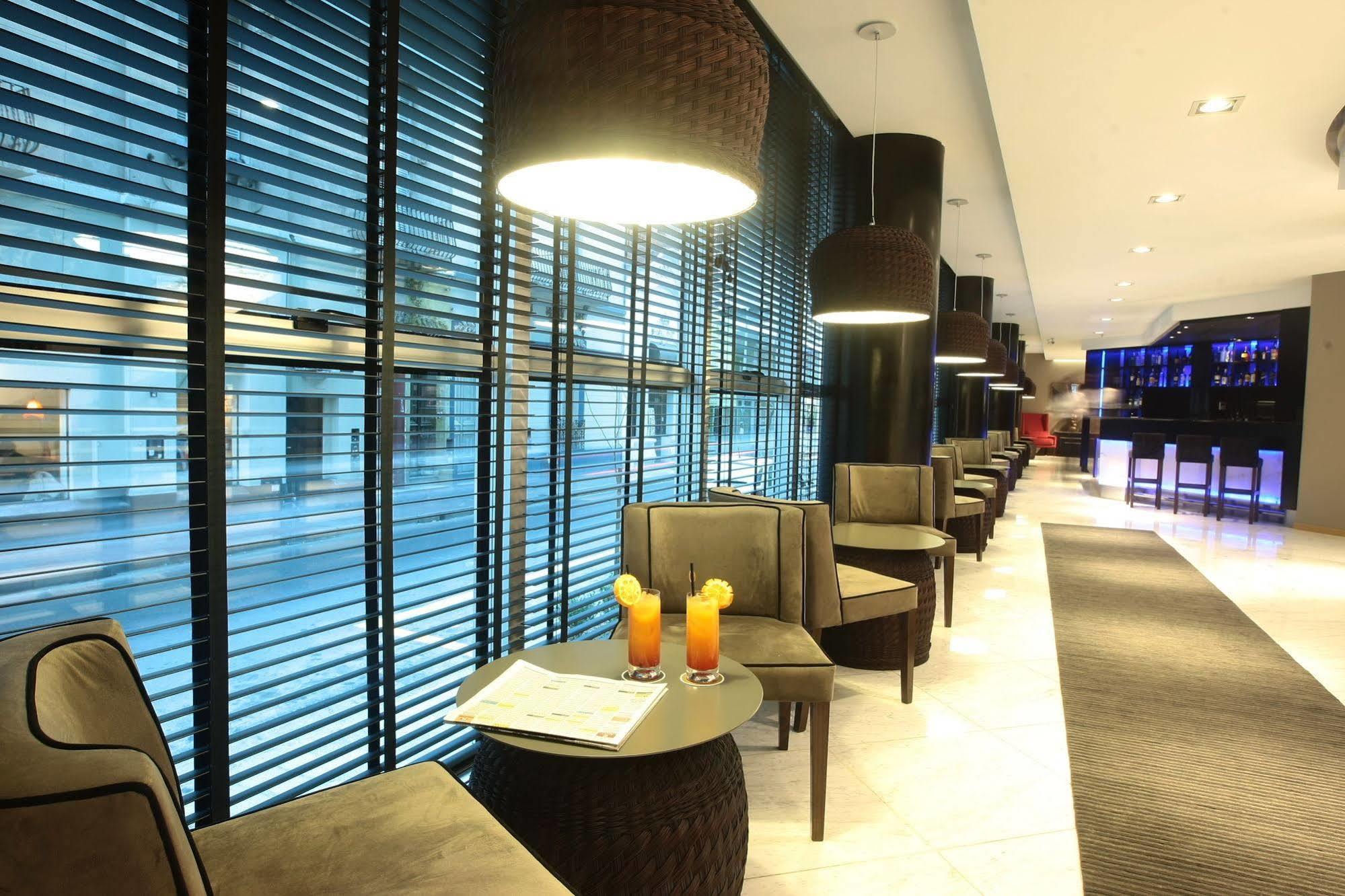 Yrigoyen 111 Hotel Cordoba